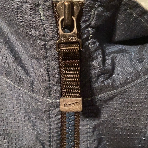 Vintage Nike ACG Windbreaker - Picture 2 of 4